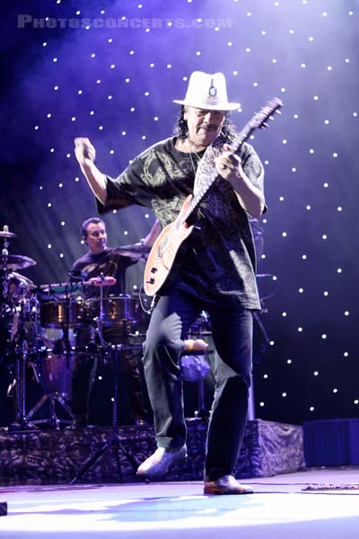 CARLOS SANTANA - 2010-10-12 - PARIS - Bercy - 